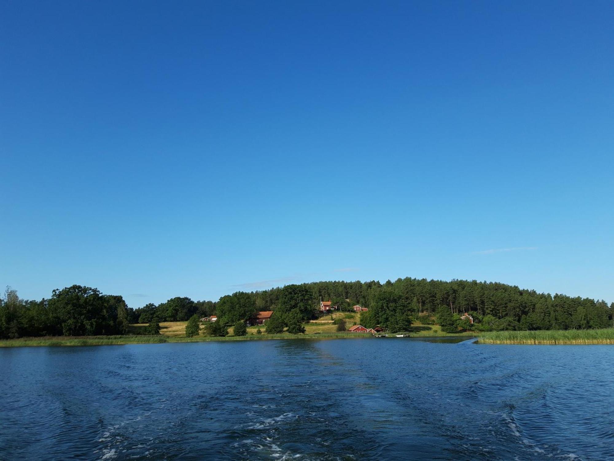 Вилла Gaerdsholmens Skaergardshemman "Eken" Edsbruk Экстерьер фото